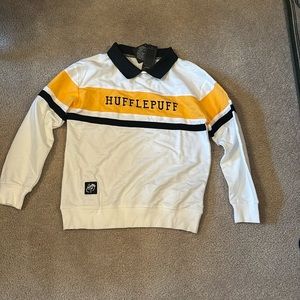 NWT hufflepuff harry potter sweater